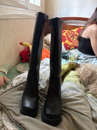 Botas altas negras con plataforma