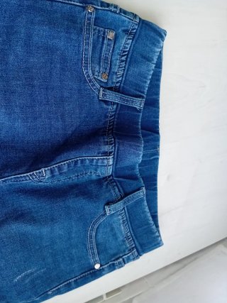 Pantalón vaquero mujer desgastado