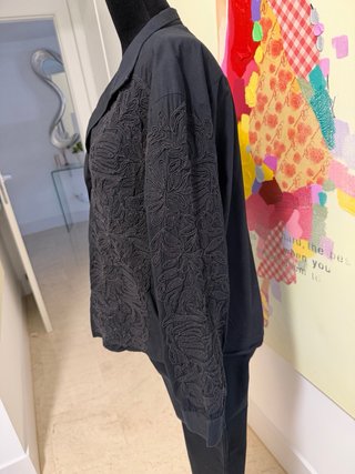 Camisa Negra Bordada