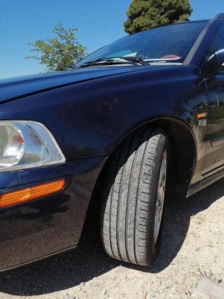 Volvo V40 2003
