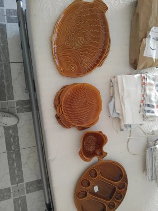 Juego platos cerámica forma pez