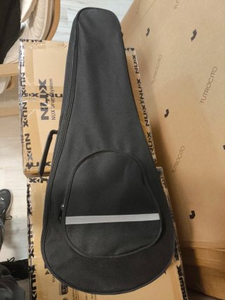 Ukelele Bajo Eléctrico acustico
