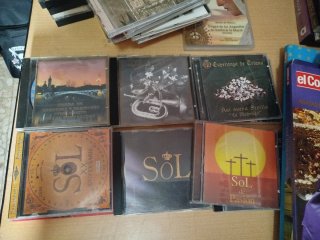 Lote 20 CD, 20 DVD,5 Libros y casette Semana Santa