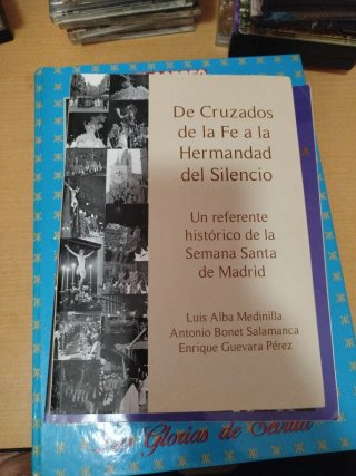 Lote 20 CD, 20 DVD,5 Libros y casette Semana Santa