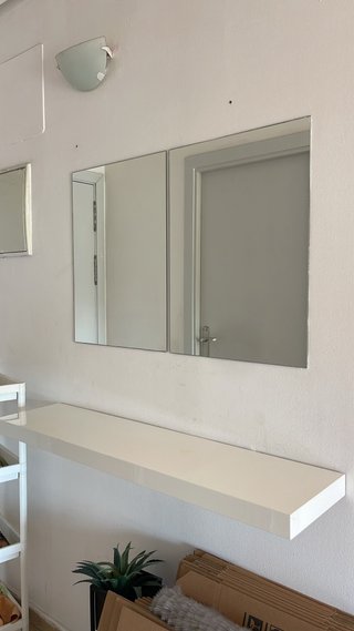 Mobile ingresso con specchio bianco