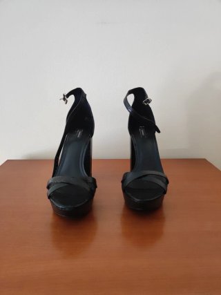 Sandalias plataforma de tacón negros