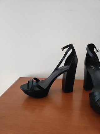 Sandalias plataforma de tacón negros