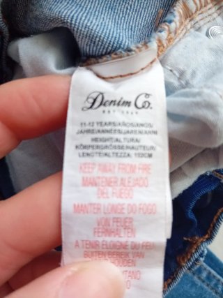Pantalón vaquero largo niña