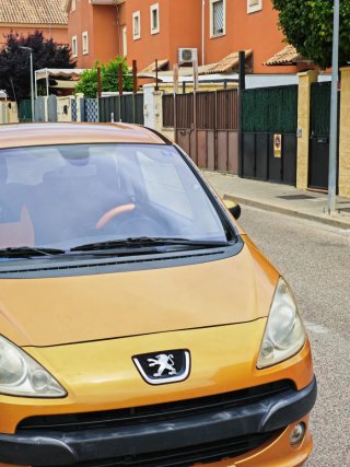 Peugeot 1007 2006