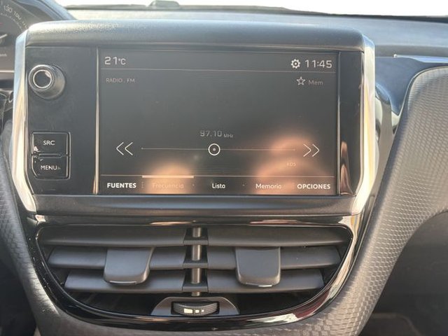 Peugeot 2008 Style (2018)