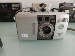 Lotto di 12 fotocamere analogiche di diverse marche