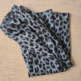 Falda midi estampado leopardo