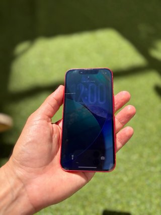 iPhone 13 mini Rojo, como nuevo.