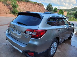 Subaru Legacy 2016