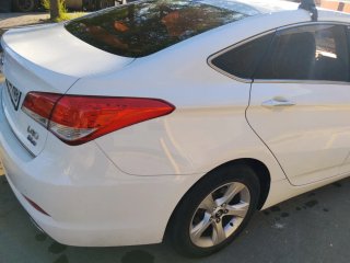 HYUNDAI i40 BLUE DRIVE TECNO 2013 136CV