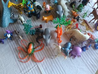 Lote Juguetes Animales y Figuras Varias