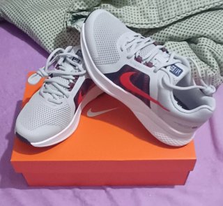 Zapatillas Nike Run Swift 2 Gris/Rojo Talla41 26cm