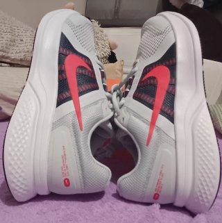 Zapatillas Nike Run Swift 2 Gris/Rojo Talla41 26cm