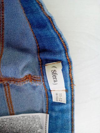 Pantalón vaquero largo niña