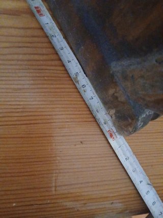 Ménsulas de madera antiguas talladas