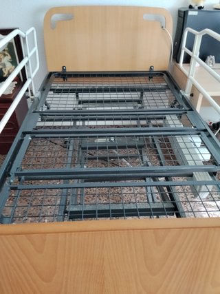 Cama ortopédica eléctrica metálica