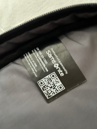Mochila Samsonite Negra con detalles rojos