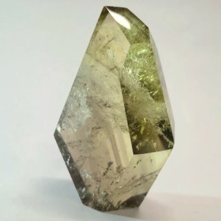 Citrino pulido con inclusiones naturales Brasil