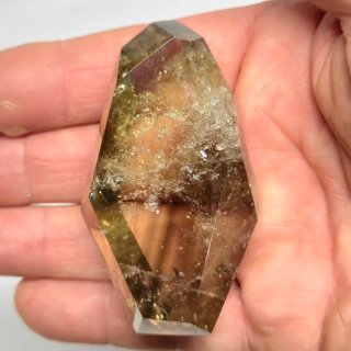 Citrino pulido con inclusiones naturales Brasil