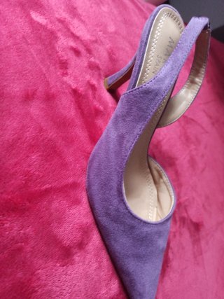 Zapatos de tacón morados