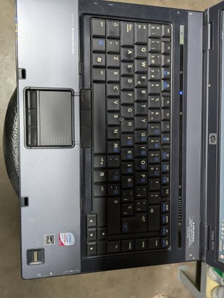 Portatil Laptop Linux HP Compaq 8510w