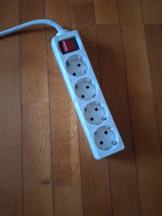Regleta 4 enchufes con interruptor