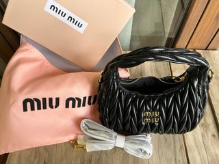 Bolso Miu Miu Negro Matelassé