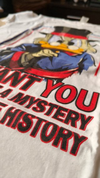 Camiseta Tío Gilito 'I want you to solve a mistery