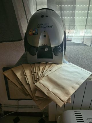 Aspiradora LG 1700W + bolsas