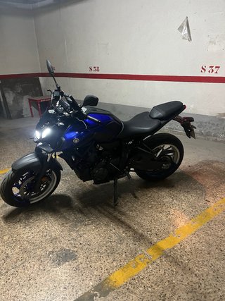Yamaha MT-07 2022 Azul limitada A2