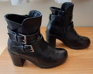 Botines piel negros talla 37