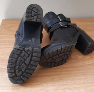 Botines piel negros talla 37