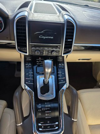 Porsche Cayenne 2012