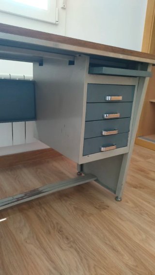 REGALO Mesa de escritorio madera y metal