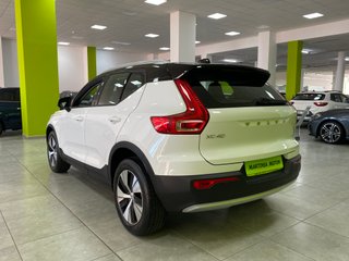 Volvo XC40 Momentum Pro T2 1.5 129CV Auto. EL TOP!