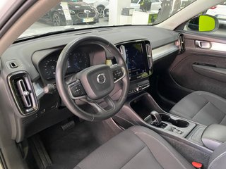 Volvo XC40 Momentum Pro T2 1.5 129CV Auto. EL TOP!