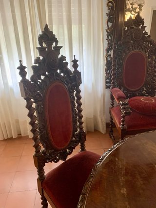 Mesa antigua madera tallada siglo XIX