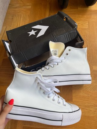 Zapatillas Blancos Nuevos Sin Usar