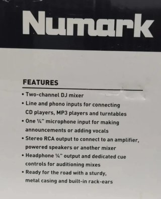 Numark M101 Mesa de Mezclas Plata