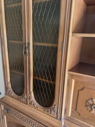 Mueble de comedor grande de madera