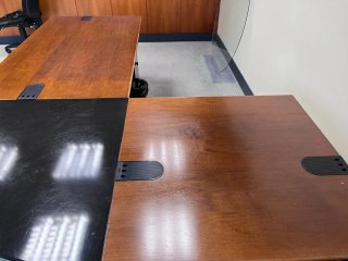 Mesa de oficina madera y metal