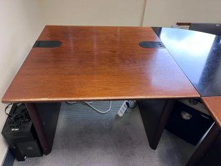 Mesa de oficina madera y metal