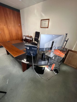 Mesa de oficina madera y metal
