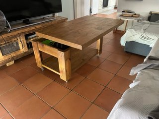 Mesa de centro de madera rústica