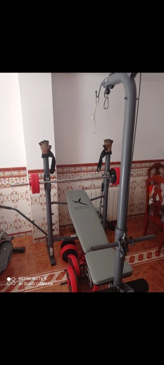 Banco multifunción con pesas